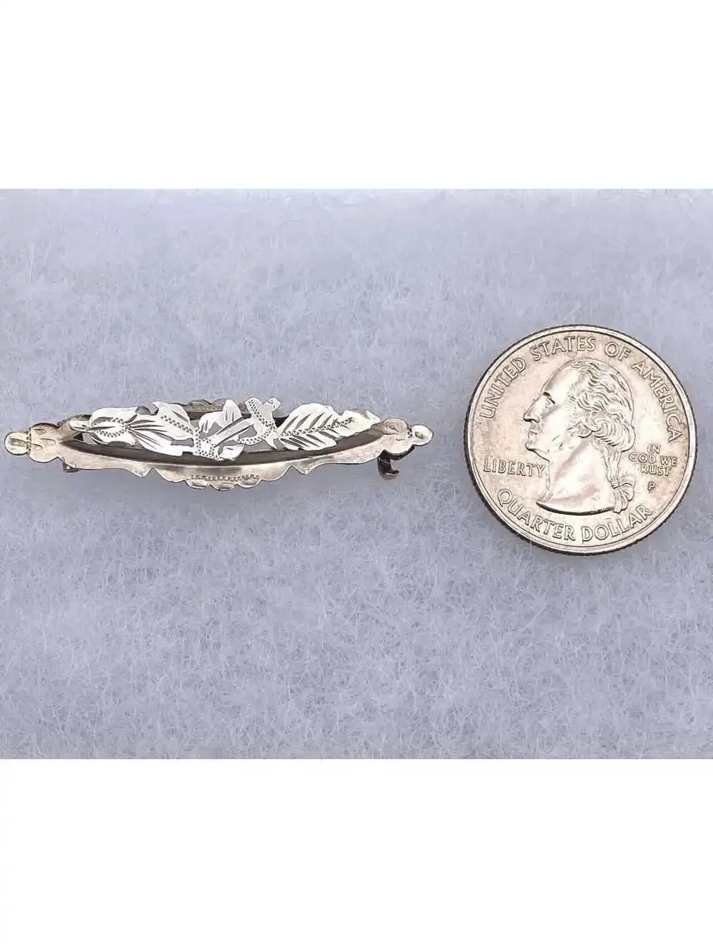 Antique Victorian Pearce & Thompson Birmingham Sterling Silver Bar Brooch.